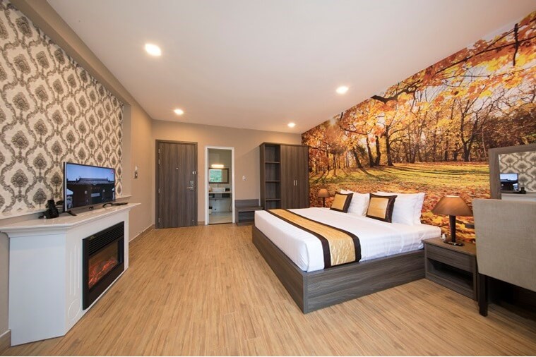 Deluxe Lake View Double